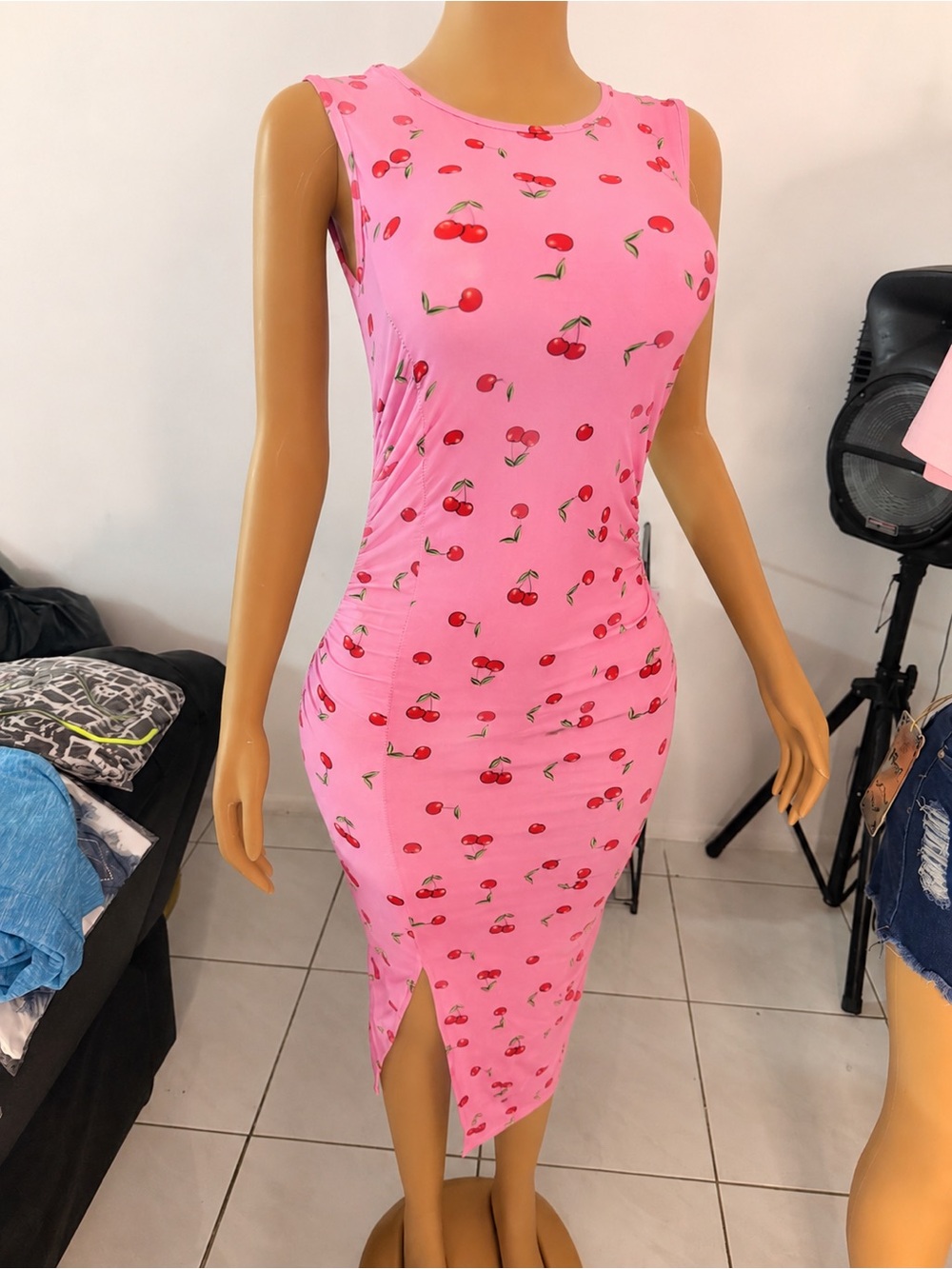 Sleeveless Pink Cherry-Print Bodycon Midi Dress